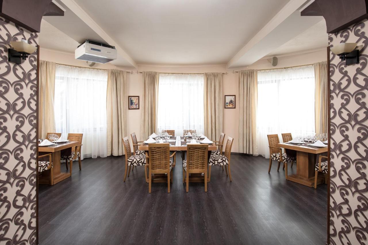 Hotel Rozmarin Predeal Εξωτερικό φωτογραφία